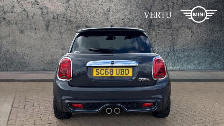 MINI Hatchback 2.0 Cooper S Exclusive II 3dr [Comfort/Nav Pack] Petrol Hatchback